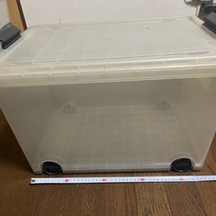 衣装ケースの画像