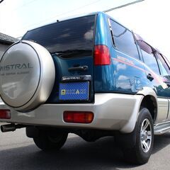 日産・ミストラル・分割払い・車検２年付・タイプＸ・ディーゼル・ターボ・４ＷＤ・サンルーフ・３列シート・キーレス・アルミホイール・背面タイヤ・グリルガード　他の画像