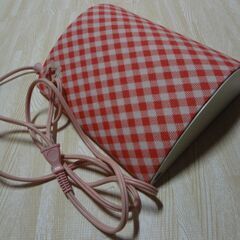 電気あんか　円筒形　足元を温める　弱中強調節の画像