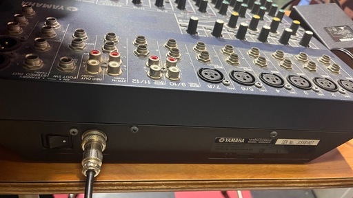 Yamaha MG124CXミキサー。