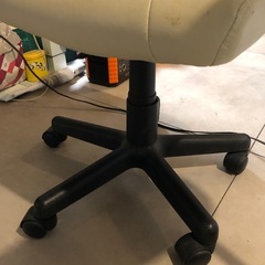 　オットマン白の画像