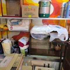 店舗　什器　多数の画像