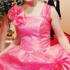 ドレスブラック　ピンク　ドレスの画像