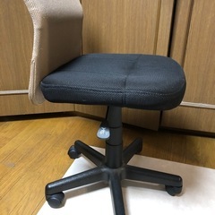 オフィスチェアの画像