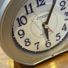 美品 電波時計 シチズンの画像