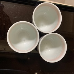 湯呑み3つの画像