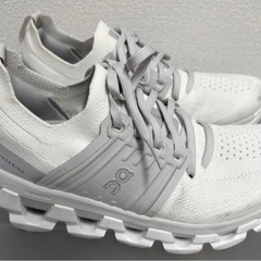 On ランニングシューズ の画像