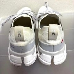 On ランニングシューズ の画像