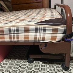 介護用電動リクライニングベッドの画像