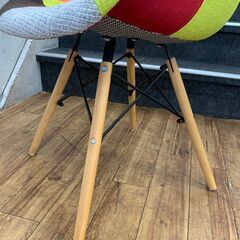 チェア アームシェルチェア ファブリック イームズ リプロダクト カフェチェア  🚚自社配送時💳代引き可🚚(現金、クレジット、スマホ決済対応)の画像