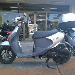 NO.5570　レッツ４　４サイクルエンジン　フューエルインジェクション　リヤボックス付き　シルバー　☆彡の画像