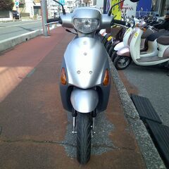 NO.5570　レッツ４　４サイクルエンジン　フューエルインジェクション　リヤボックス付き　シルバー　☆彡の画像