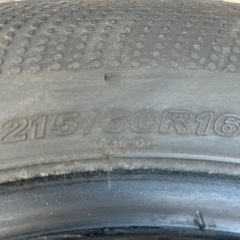 スタッドレスタイヤ4本の画像