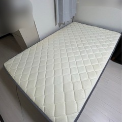 セミダブルマットレス　アイリスオーヤマの画像