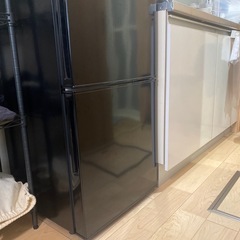 【三軒茶屋にて直接お引取り限定
】ニトリ 冷蔵庫106Lの画像