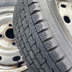 スバル サンバー スチールホイール&スタッドレスタイヤ 2本の画像