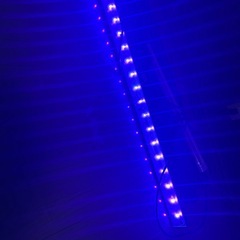 ブラックライト　3本の画像