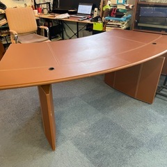 （11月中）差し上げます　フルオーダーのデスクの画像
