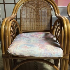 おしゃれなイス２脚の画像