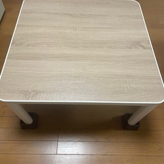⭐️こたつ⭐️布団付き、天板リバーシブル白木目と木目調、正方形75cmの画像
