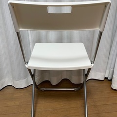 折り畳み椅子2脚（IKEA）の画像