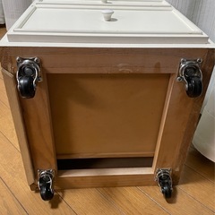 デスクワゴン（袖机）キャスター付きの画像