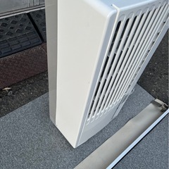 【動確済み】2018年 Haier ハイアール ルームエアコン JA-16S ウインドウ形冷房専用 単相 100V 6畳〜7畳 窓用エアコン ウインドエアコンの画像