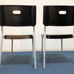 IKEA HERMAN CHAIR 2脚セット 椅子ブラック/グレー インテリアモダンデザイン イケア ヘルマンチェア 完成品ダイニングチェアの画像