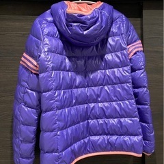 adidas ダウンジャケットの画像