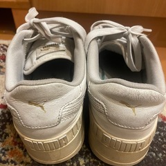 スニーカーの画像