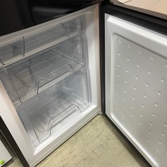 IRIS OHYAMA 142L2ドア冷蔵庫 IRSD-14A-B 2024年製 中古の画像