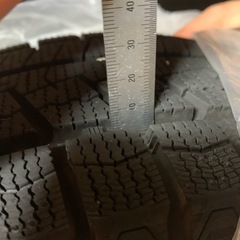 良状態:2024年製 冬タイヤ:一冬のみ使用！155/65R13 73T
ホイール付きの画像