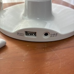 東京インテリア LED デスクライト スタンドライト タッチセンサー 調光式 (USBポート付き)の画像