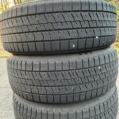 格安スタッドレス　205/60R16 4本セットの画像