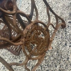 ※説明必ず読んで！【値引可】シンガーミシン・足踏み土台・網目・サビサビ・早い者勝ちではありません。の画像