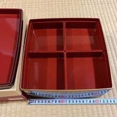 無料❣️黒系　中赤　二段オードブル重箱の画像
