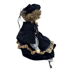 ドール（紺色）の画像