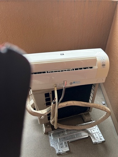 SHARP 壁掛けエアコン　2015年製　2.2kw AC-E22AW