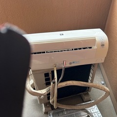 SHARP 壁掛けエアコン　2015年製　2.2kw AC-E22AWの画像
