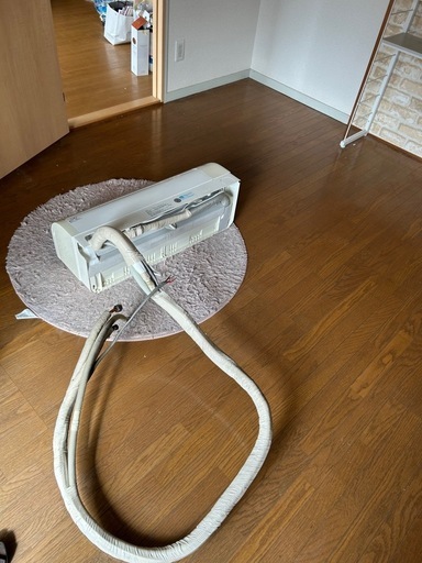 SHARP 壁掛けエアコン　2015年製　2.2kw AC-E22AW