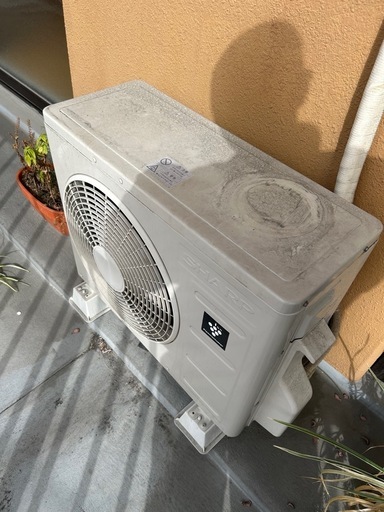 SHARP 壁掛けエアコン　2015年製　2.2kw AC-E22AW