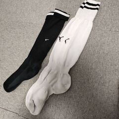 サッカーソックス　白と黒　2足セットの画像