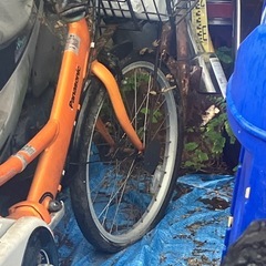 在庫無くなり次第販売終了※説明必ず読んで【修理ベース】電動自転車・パナソニック・２０インチ・折りたたみ・バッテリー不可・パンクあり・充電器ありの画像