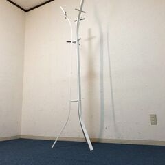 コートハンガー SOHシリーズ ホワイト スタイリッシュデザイン服吊り ハンガーラック・帽子/鞄掛け オフィスアクセサリーの画像