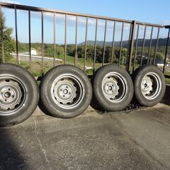 【軽トラのタイヤ＆ホイールのセットをお探し方どうぞ！】の画像