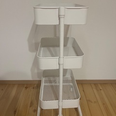 美品ニトリ　高さ調整ができるスチールワゴン　ホワイトの画像