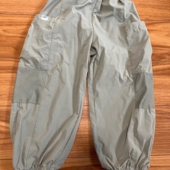 様々な種類の衣類の画像