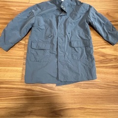 様々な種類の衣類の画像