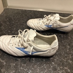 サッカースパイク2足セットの画像