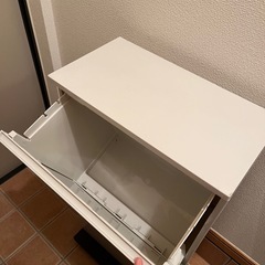 2段ゴミ箱の画像